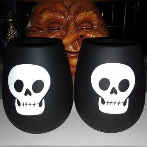 Gothic Skull Halloween Black And White Silicone Wine Glasses